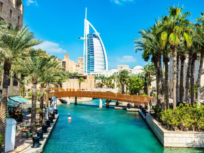 dubai_non-editorial_shutterstock (1)